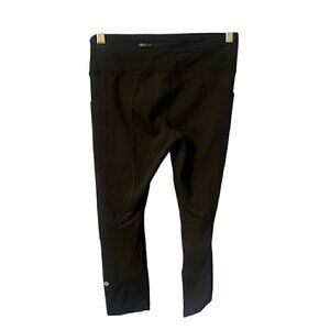 Lululemon Women High-Waisted Black Capris Leggings With Pockets, cropped yoga, 4